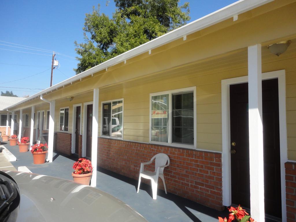 Colusa Motel Esterno foto
